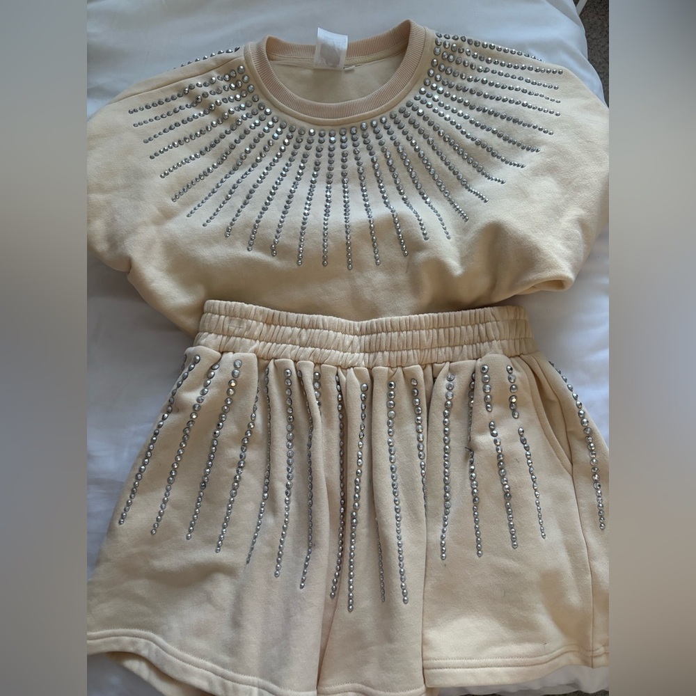QUEEN OF SPARKLES Cream Embellished Sweatshirt & Shorts Set